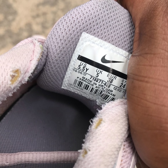 Nike sneakers - Picture 6 of 6